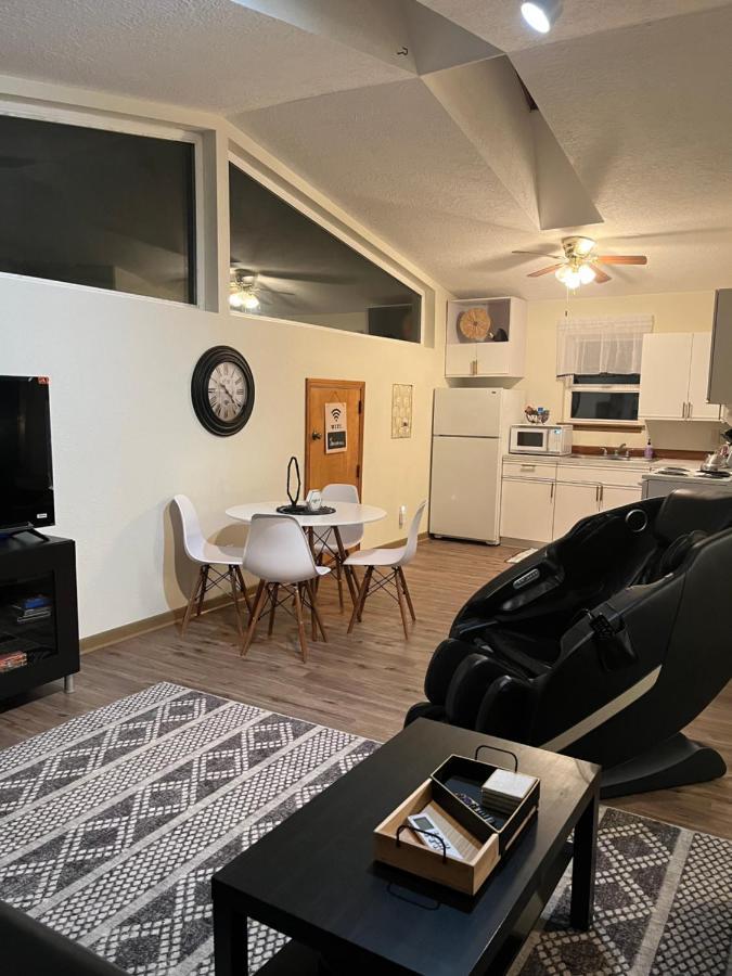 Paradise Oasis Near Lake *Full Body Massage Chair* Longview Buitenkant foto